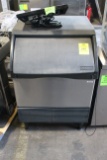 Scotsman Self Contained Icemaker/Bin
