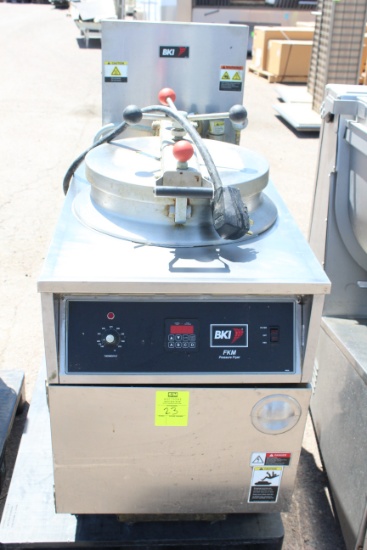 2017 BKI FKM-F Pressure Fryer