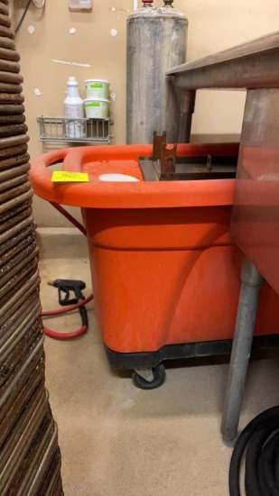 Super Soak Bin