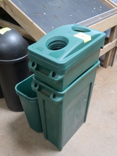 Rubbermaid recycle containers