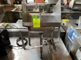 Stainless Knee Operated Hand Sink
