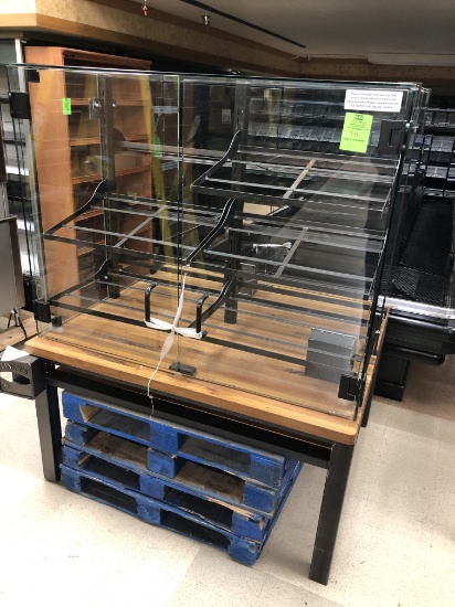 5' Glass Door Dry Pastry Display