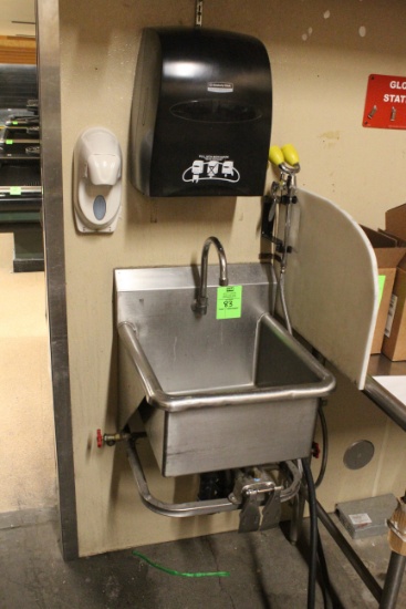 Knee-Operated Hand Sink