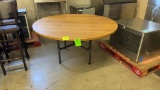 5ft x 29in round table