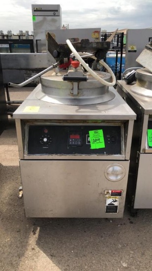 BKI FKM-F Pressure Fryer