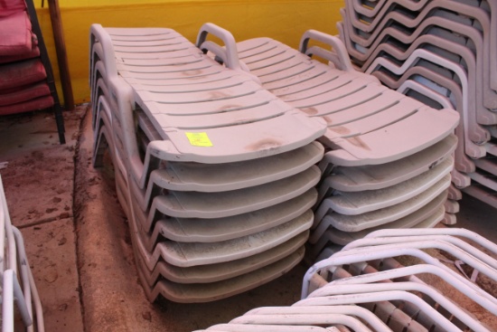 Plastic 6' Adjustable Pool Loungers