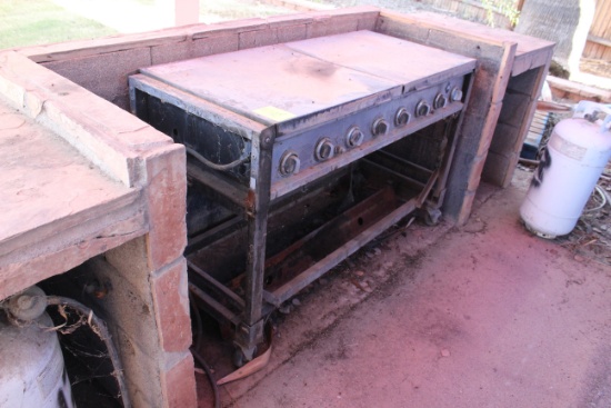 54" Liquid Propane Charbroiler On Casters