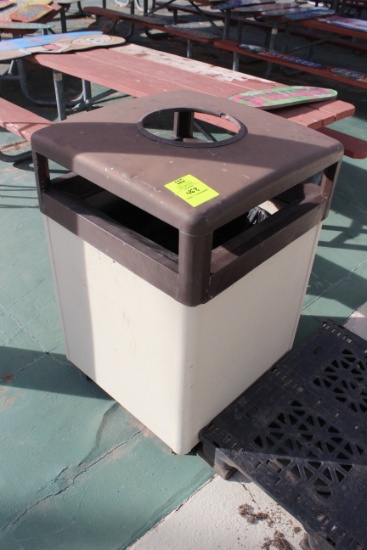 Garbage Can Enclosure