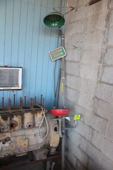 Emergency Shower And Eyewash Station