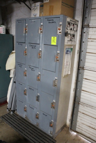15 Locker Storage Unit And Contents