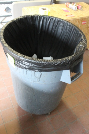 Brute Trash Can On Dolley