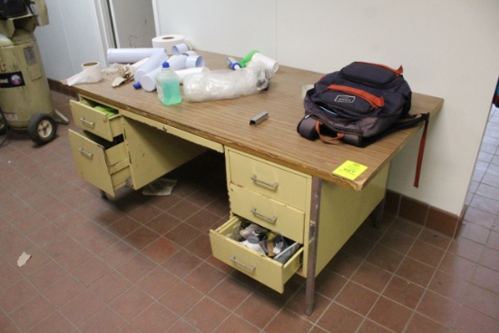 6' Desk And Contents