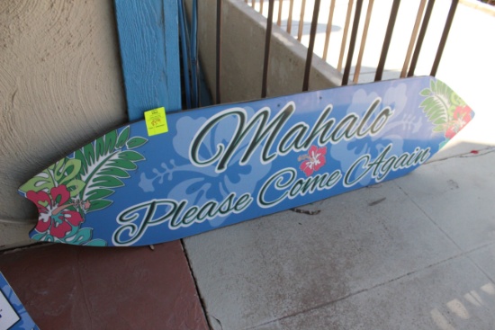 8' Mahalo Sign