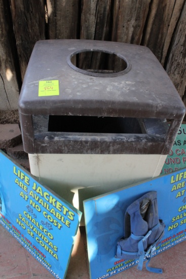Trash Can Enclosure