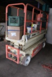 JLG 2033-E3 Scissor Lift
