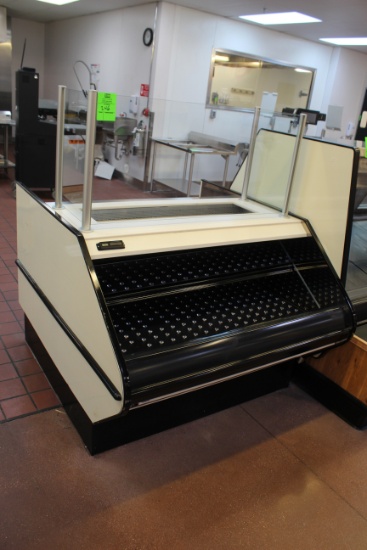 2016 Hill Phoenix 4' Remote Prep Table