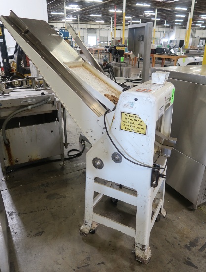Oliver bread slicer