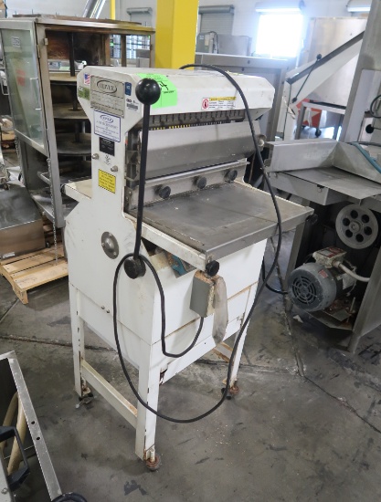 Oliver bread slicer