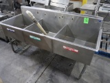 3-compartment sink w/ no drainboards