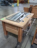 Bolillo merchandiser, w/ metal trays