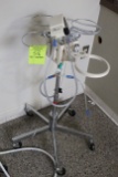 IV/Fluid Post W/ Ohio Medical Vacuum Regulator