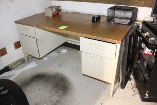 5' Desk