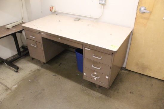 5' Desk