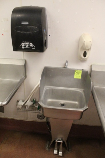PBI Foot-Operated Hand Sink