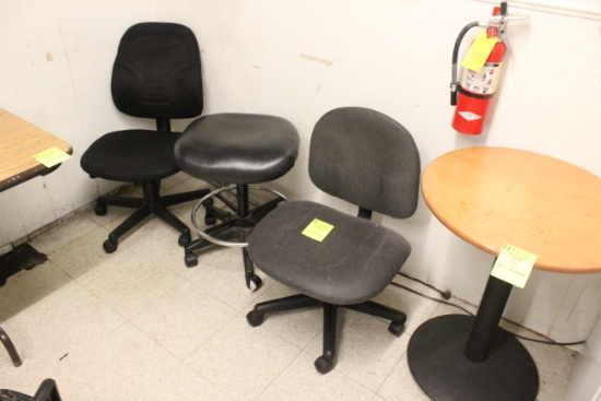 Assorted Office Chairs