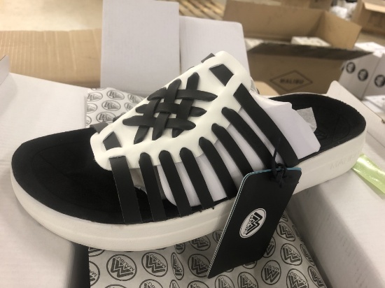 8 Pairs Of Malibu Humaliwo Black/White Sandals