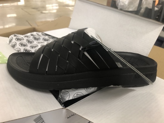 11 Pairs Of Malibu Zuma Black Sandals