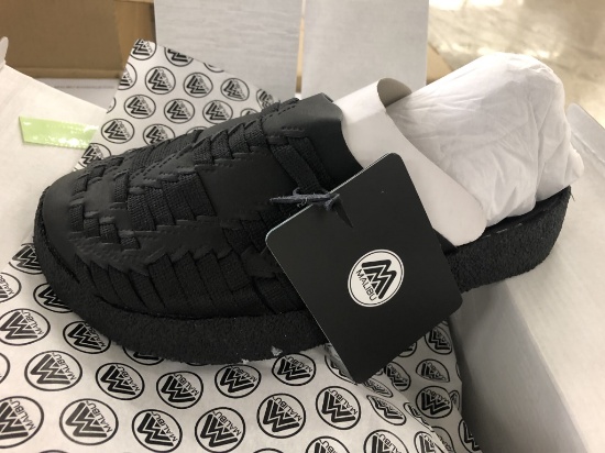 20 Pairs Of Malibu Thunderbird Black Sandals