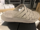 12 Pairs Of Malibu Zuma 2 Sand Sandals