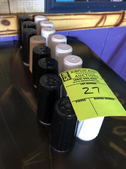 16 Salt/Pepper Shakers