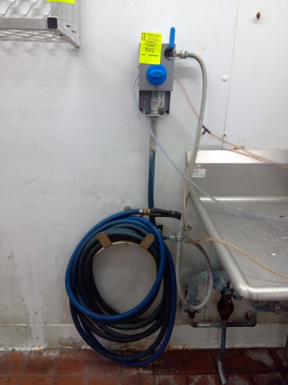 Heavy Duty Hose W/ Reel And Knight Dispenser