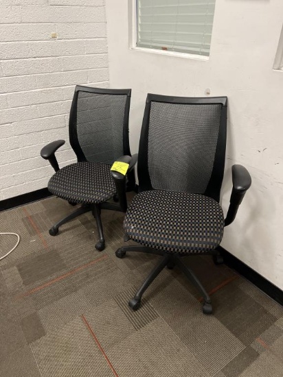 All chairs in middle office