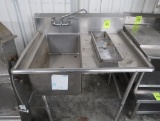 single compartment sink w/ R drainboard