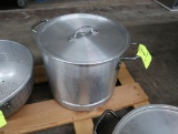 aluminum stock pot w/ lid