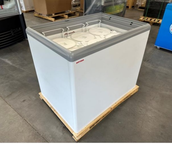 AHT Natural Refrigerant Chest Freezer