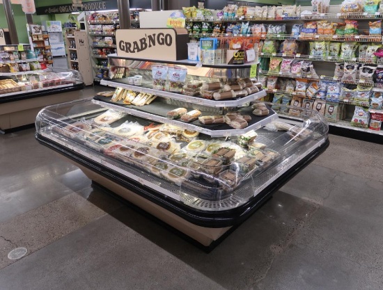 Kysor Warren, refrigerated island, ~8' x 6'