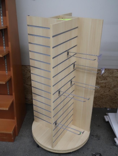 4-sided rotating slatwall merchandiser