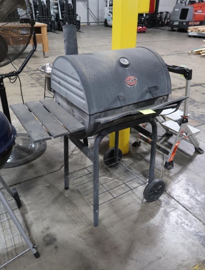 Char-Griller mid-size barrel grill