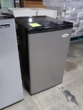 Chefmate refrigerator