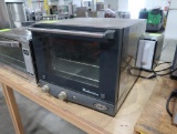 Cadco Roberta countertop convection oven