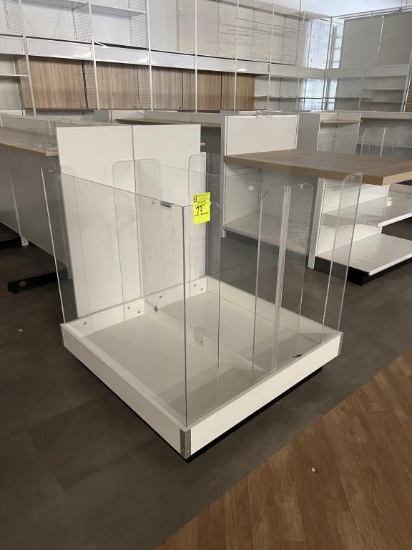 46" x 46" Merchandiser