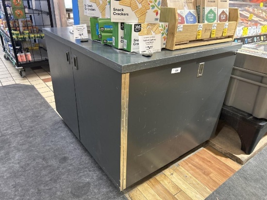 L-Shaped Millwork W/ Storage