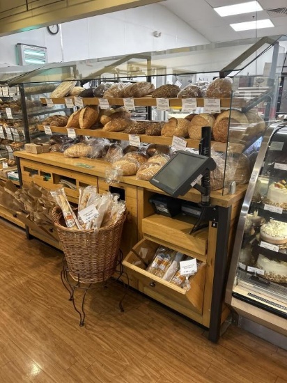 Open Dry Bakery Merchandiser