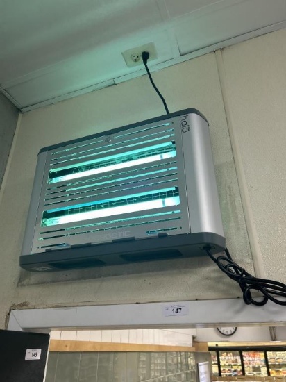 Synergetic Halo Bug Light