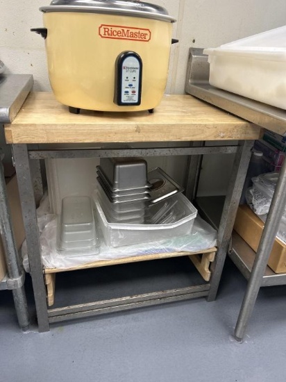30in x 20in x 32in Wood Top Table