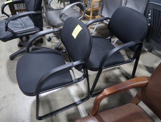 cushioned office guest chairs